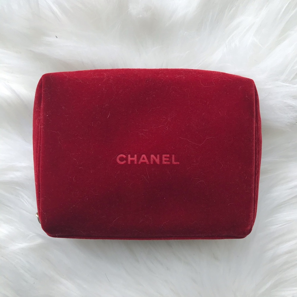 NWOT CHANEL Red and gold velvet makeup bag